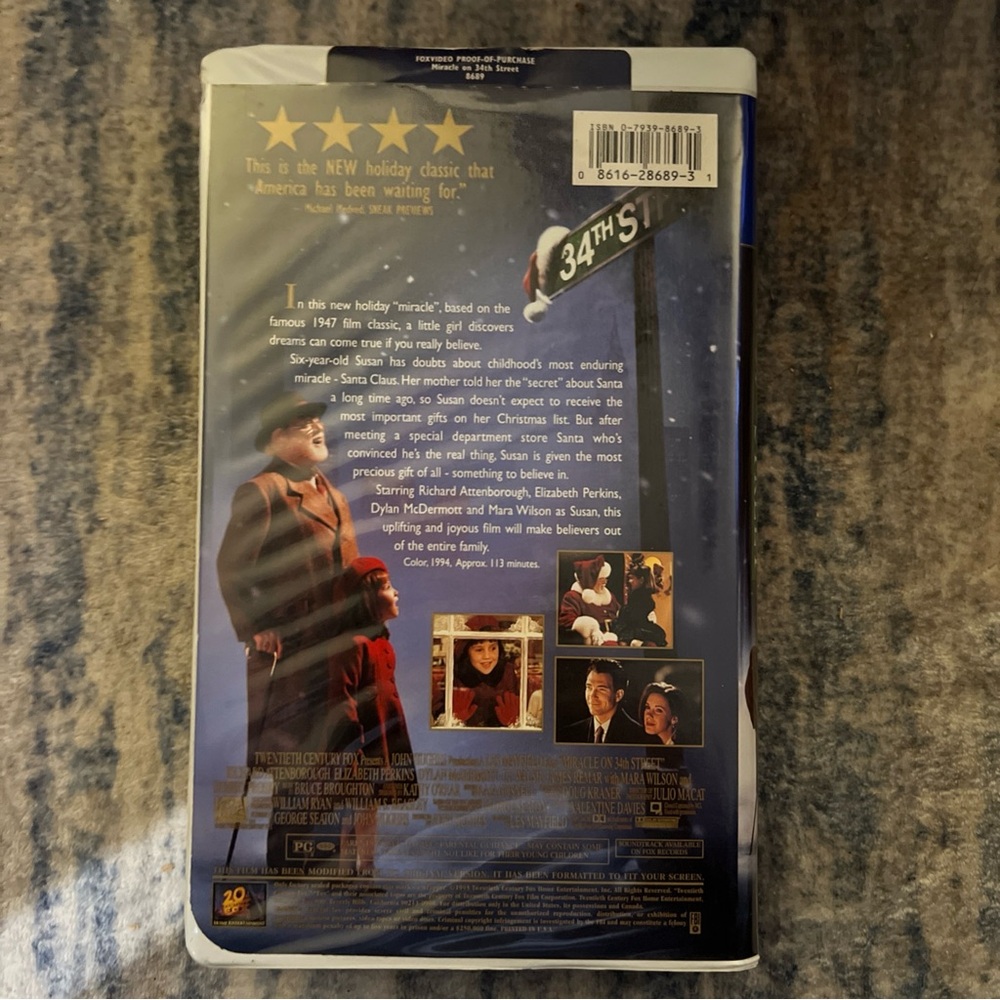 Miracle on 34th Street (VHS, 1995)‎ - Picture 2 of 3